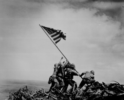 Iwo_Jima_flag_raising